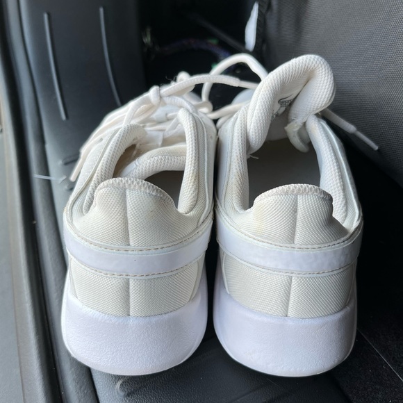 Nike Legend Essentials White and Gold Sneakers Women’s 7 - Picture 5 of 9